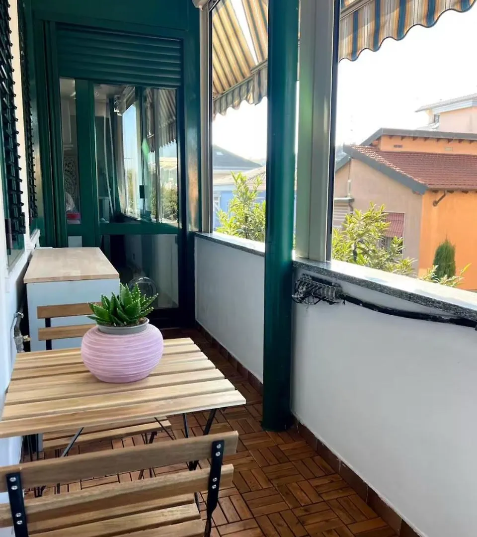 Cozy Apartment In Milan